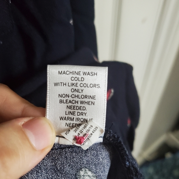 Patterned Navy Blouse - Picture 6 of 6